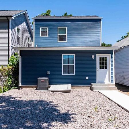 Newly Renovated 3 Bedroom Shelby Park Home **Free Parking** Луисвилл Экстерьер фото