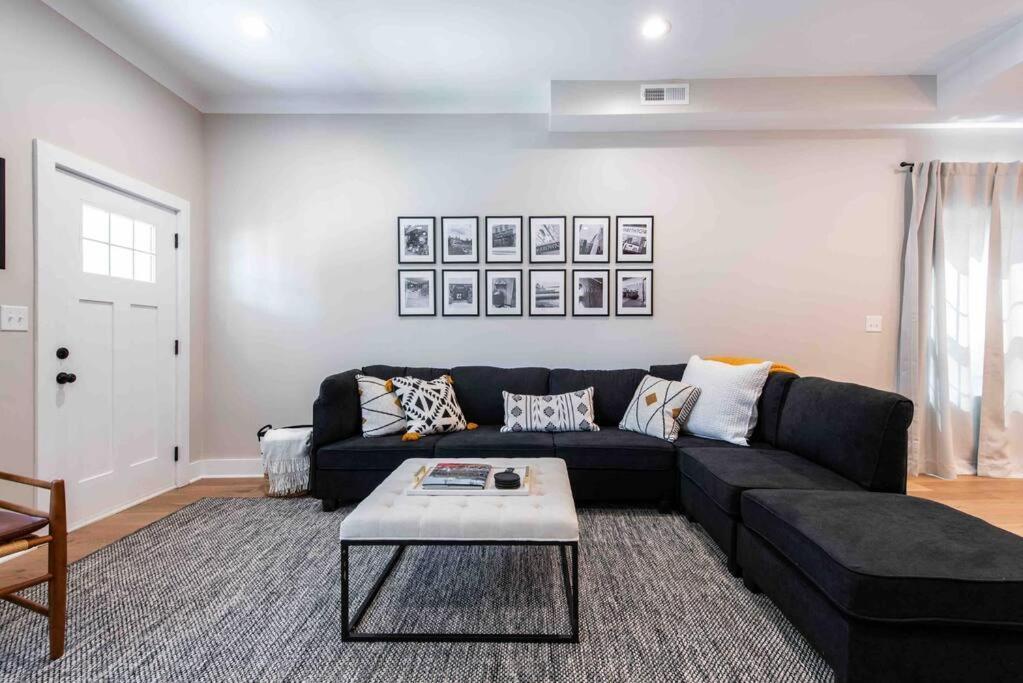Newly Renovated 3 Bedroom Shelby Park Home **Free Parking** Луисвилл Экстерьер фото