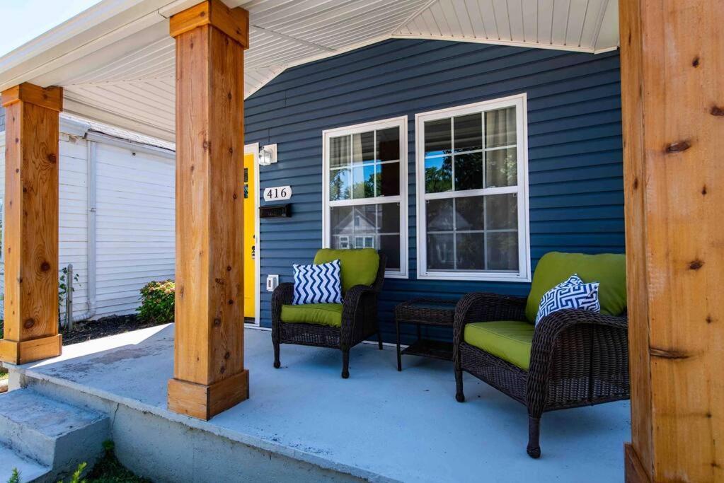Newly Renovated 3 Bedroom Shelby Park Home **Free Parking** Луисвилл Экстерьер фото